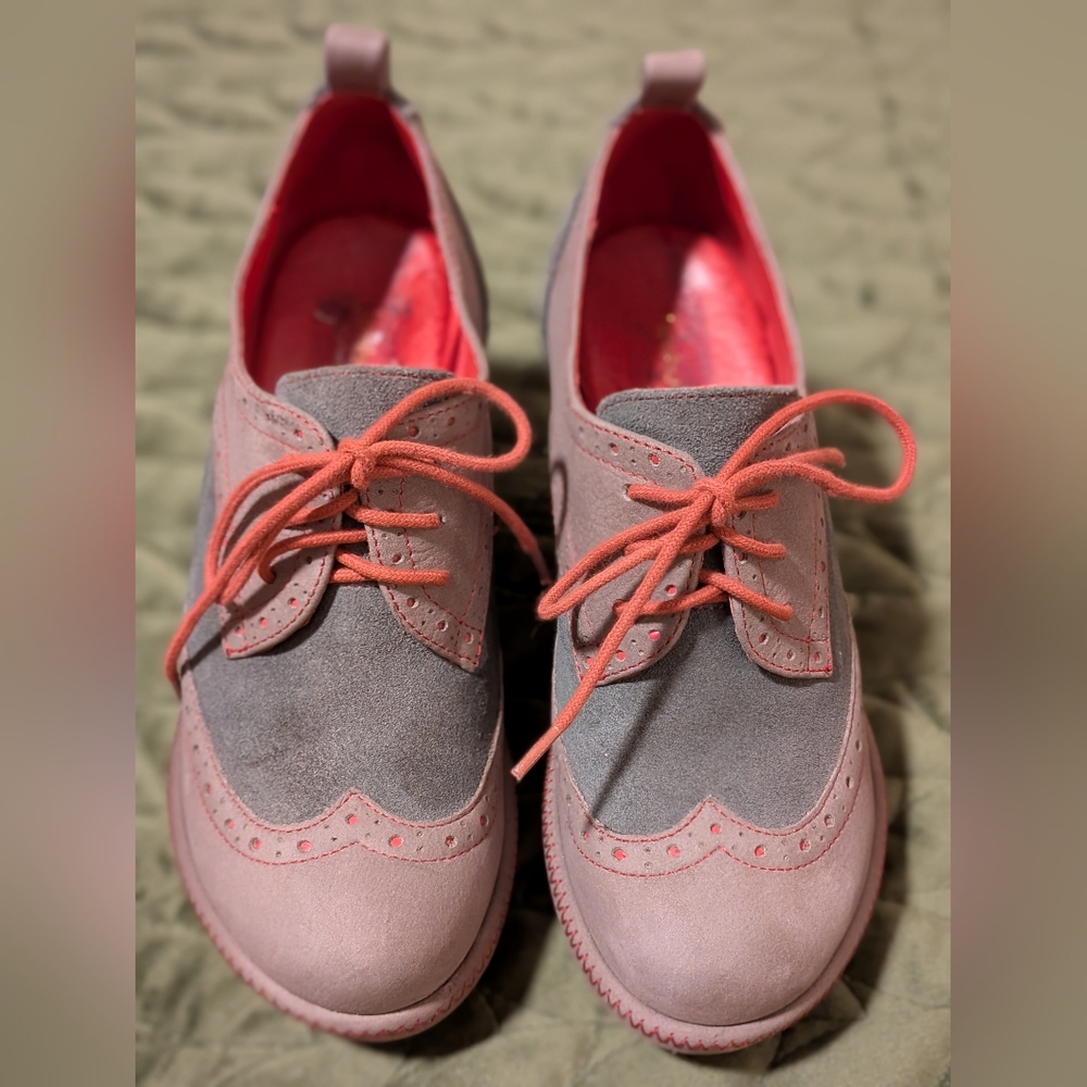 Jambu Seattle Oxford's Tan and Grey/blue w/red accents size 6